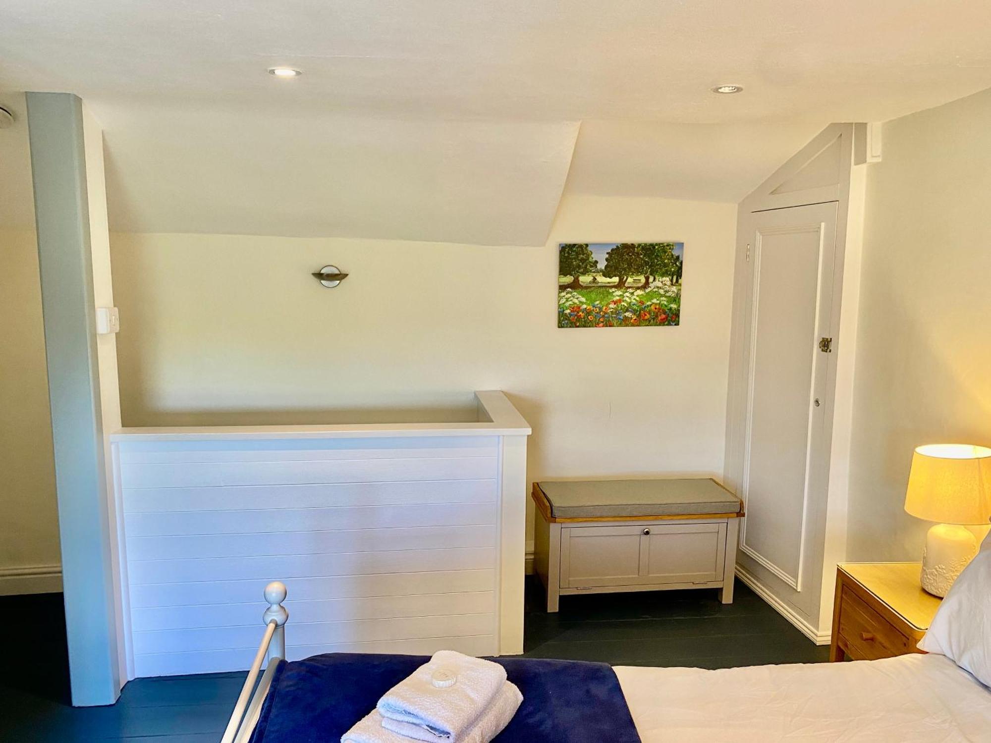 Froglets Apartment Tregoney Luaran gambar
